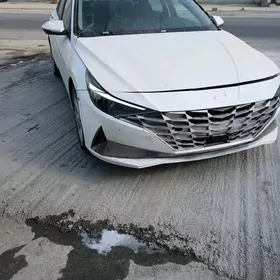 Hyundai Elantra 2021