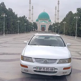 Nissan Maxima 1995