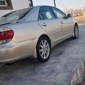 Toyota Camry 2004
