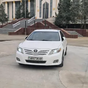 Toyota Camry 2010