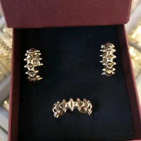 Gyzyl Gulakhalka yüzük