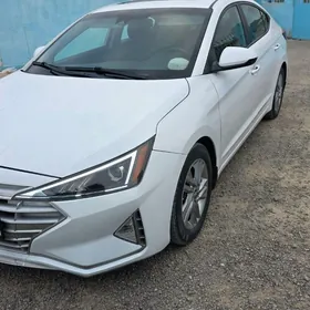 Hyundai Elantra 2020