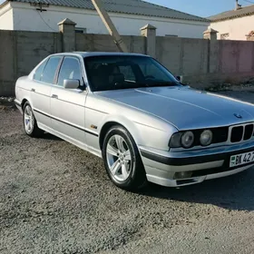 BMW 525 1988