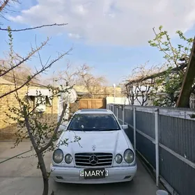 Mercedes-Benz E320 1999