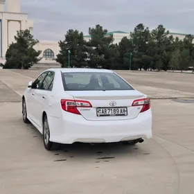 Toyota Camry 2013