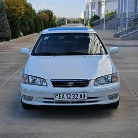 Toyota Camry 2000