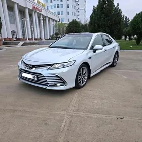 Toyota Camry 2023