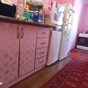 Кухонный шкафчик