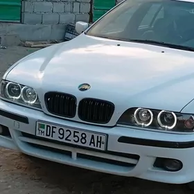 BMW E39 2000