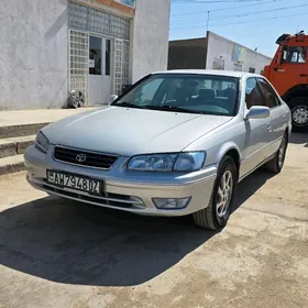 Toyota Camry 2001