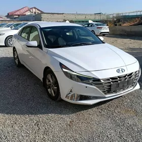 Hyundai Elantra 2021
