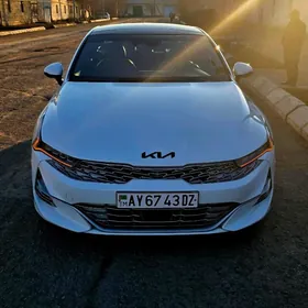Kia K5 2021