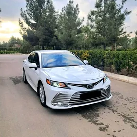 Toyota Camry 2024