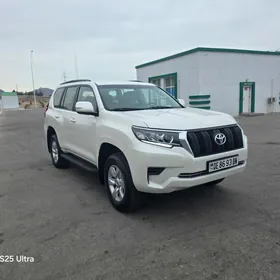 Toyota Land Cruiser Prado 2023