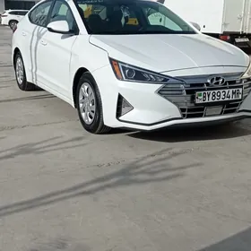 Hyundai Elantra 2020