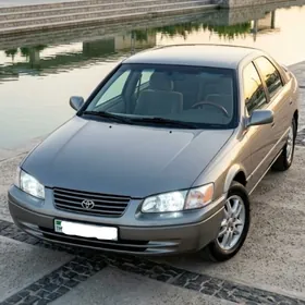 Toyota Camry 1998