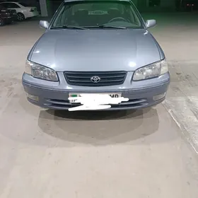 Toyota Camry 2000