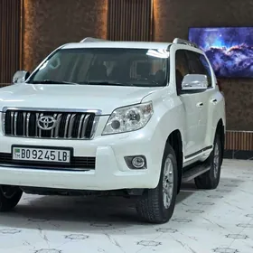 Toyota Land Cruiser Prado 2013