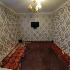 Нефтяник 2 комн 1 этаж