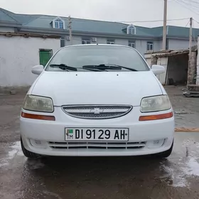 Chevrolet Aveo 2004