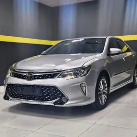 Toyota Camry 2015
