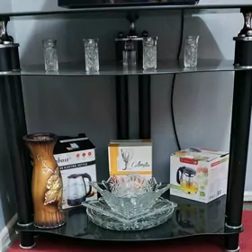 Стеклянная полка