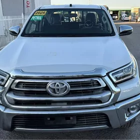 Toyota Hilux 2026