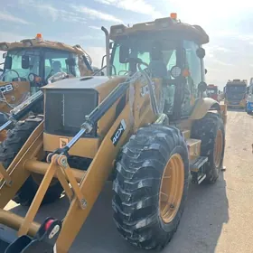 JCB 4CX ECO 2025