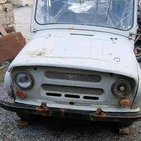 UAZ 469 1990