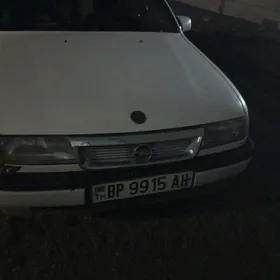 Opel Vectra 1989