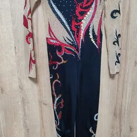 Kupalnik hud.gimnastika ucin