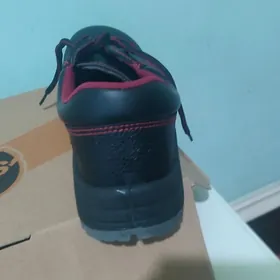 строительные ботинки