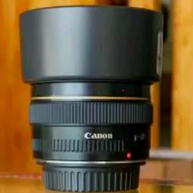 Canon 50mm 1.4 Obektiw