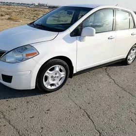 Nissan Versa 2010