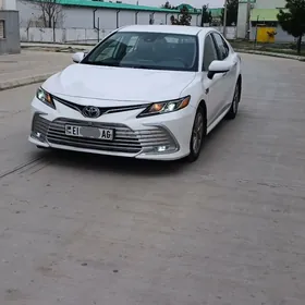 Toyota Camry 2022