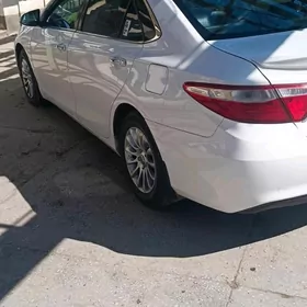 Toyota Camry 2017