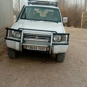 Mitsubishi Montero Sport 1996