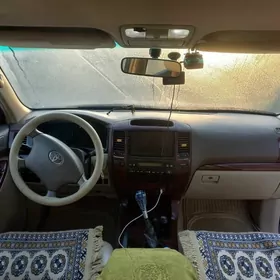 Toyota Land Cruiser Prado 2005