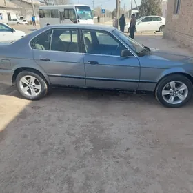 BMW 320 1992