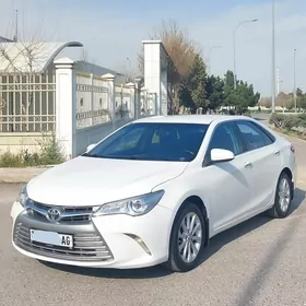 Toyota Camry 2016
