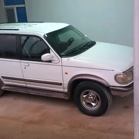 Ford Explorer 1995