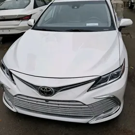 Toyota Camry 2023