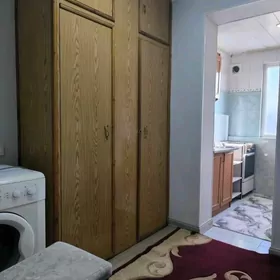 11 мкр 2 ком 4 этаж