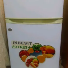 Holodinok mini indesit