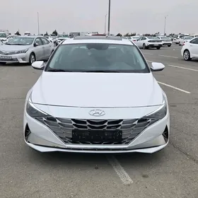 Hyundai Elantra 2022