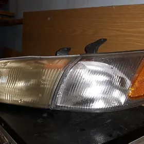 TOYOTA Camry lisicka