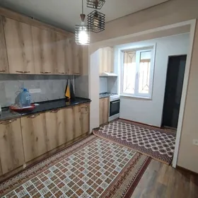 Satlyk 1 nji etaj 2 komnat jaý