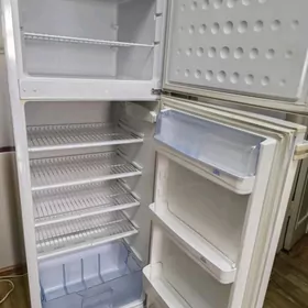 холодильник Beko