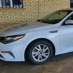Kia Optima 2020