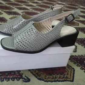 gyz - gelin kowüşler , satlyk.